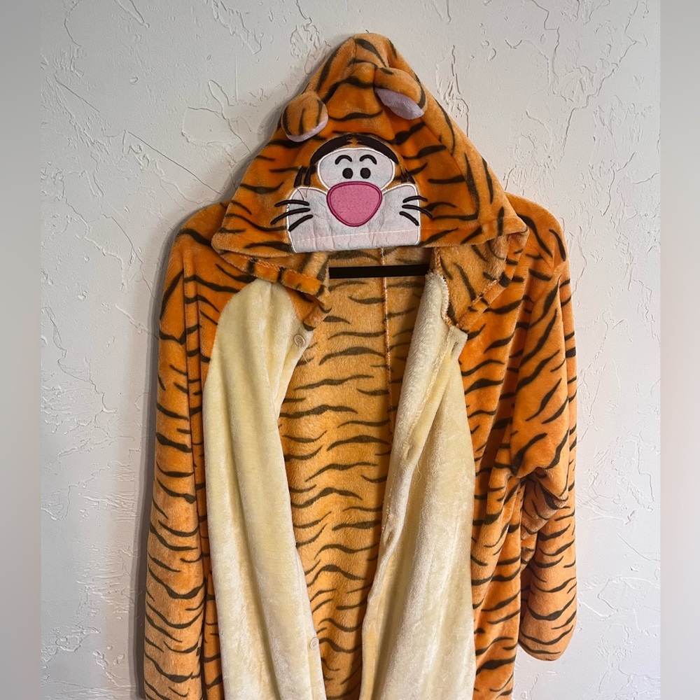 Tigger Adult Halloween Costume